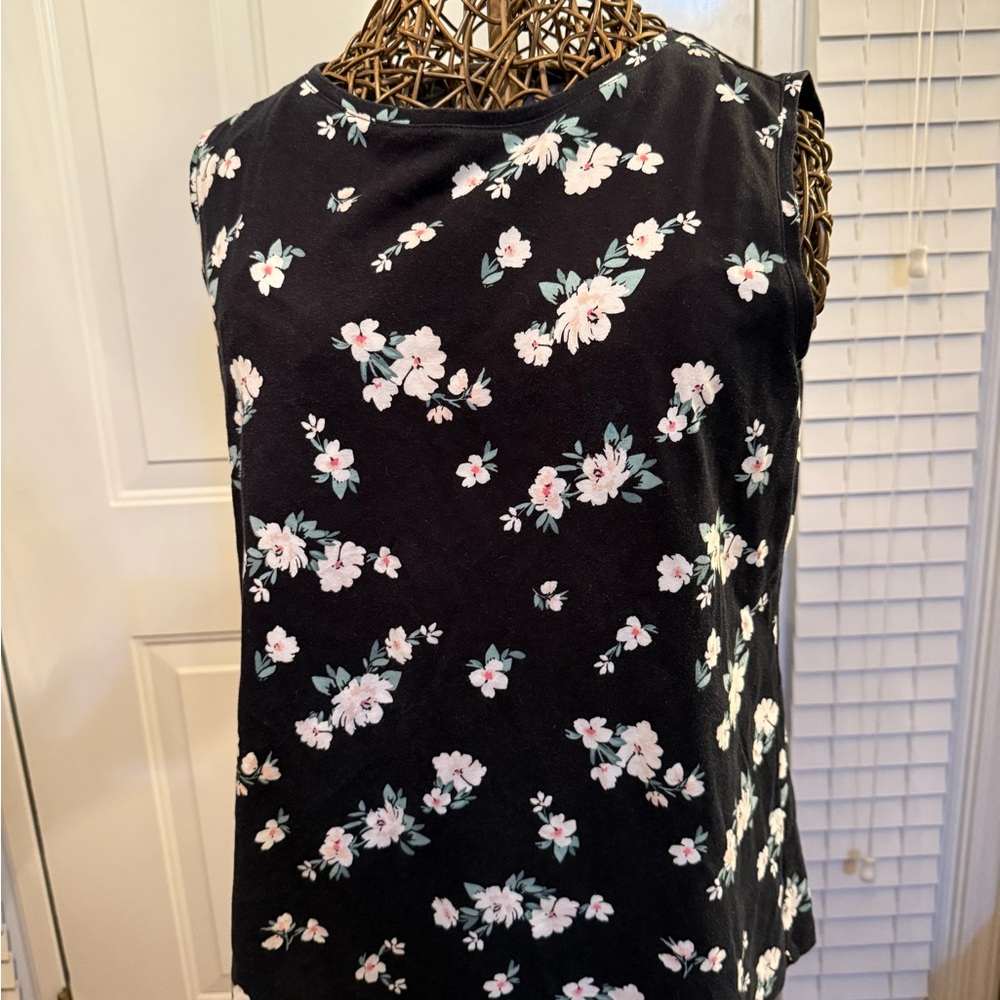 Croft & Barrow Black Classic Tank with flowers